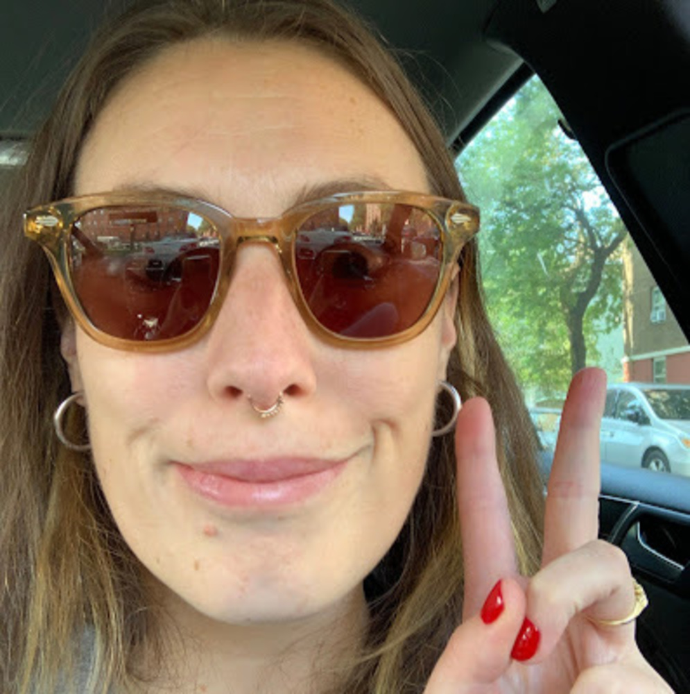 Meet your Posher, Caitlyn